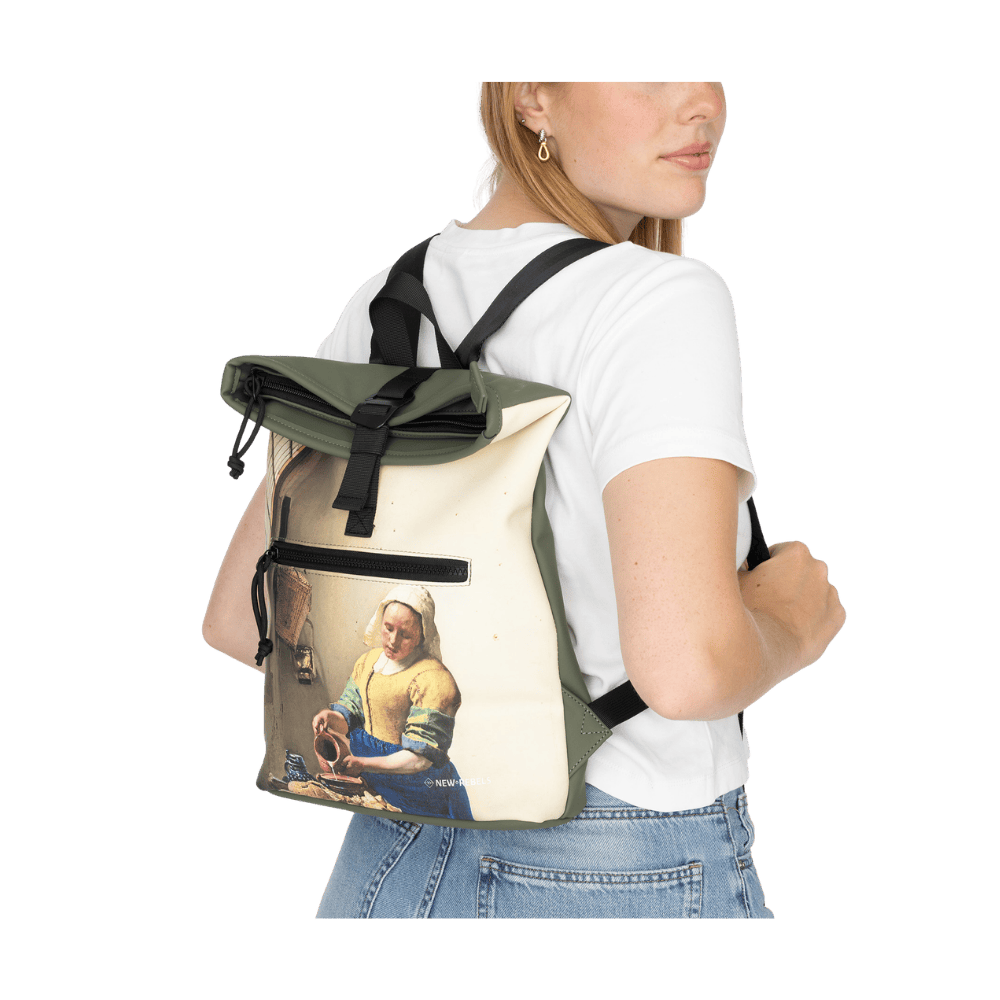 New Rebels Mart Art Rugzak – Los Angeles 'Melkmeisje' – Waterafstotende Rolltop Tas 7L